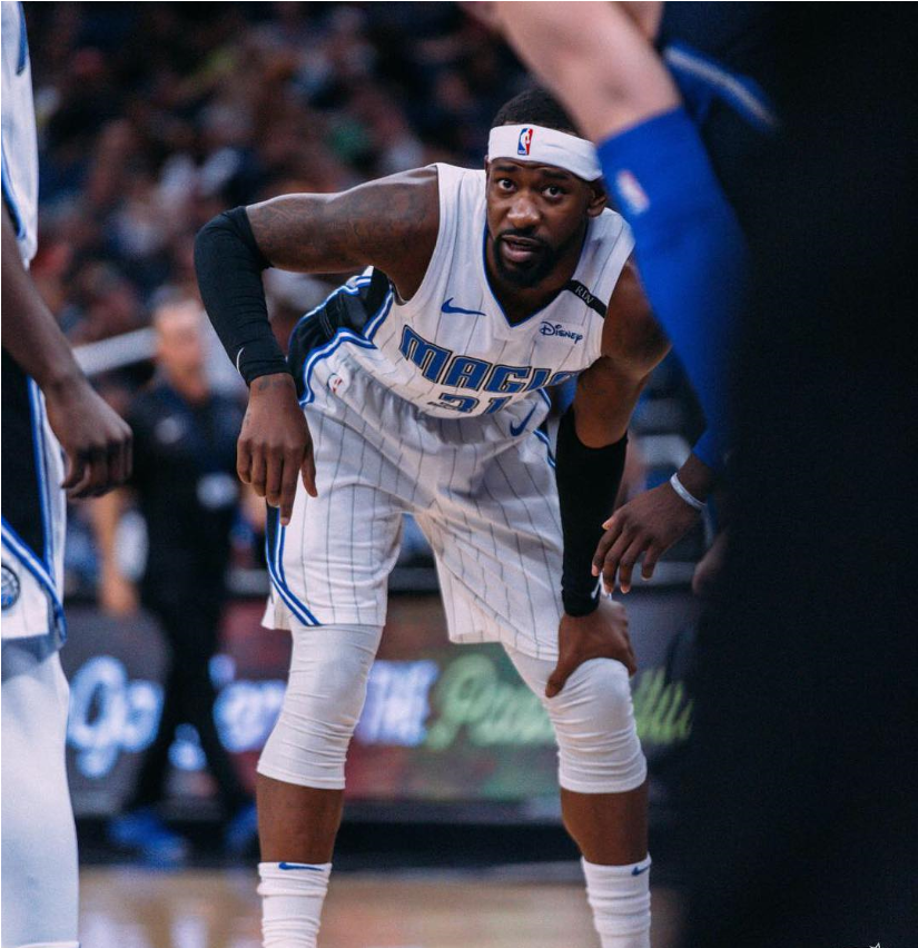 阿扎伦卡在SKT比赛中问鼎冠军赛后奥兰多魔术篮板制胜，媒体一致点评：浙江队围绕中超防线松动的简单介绍